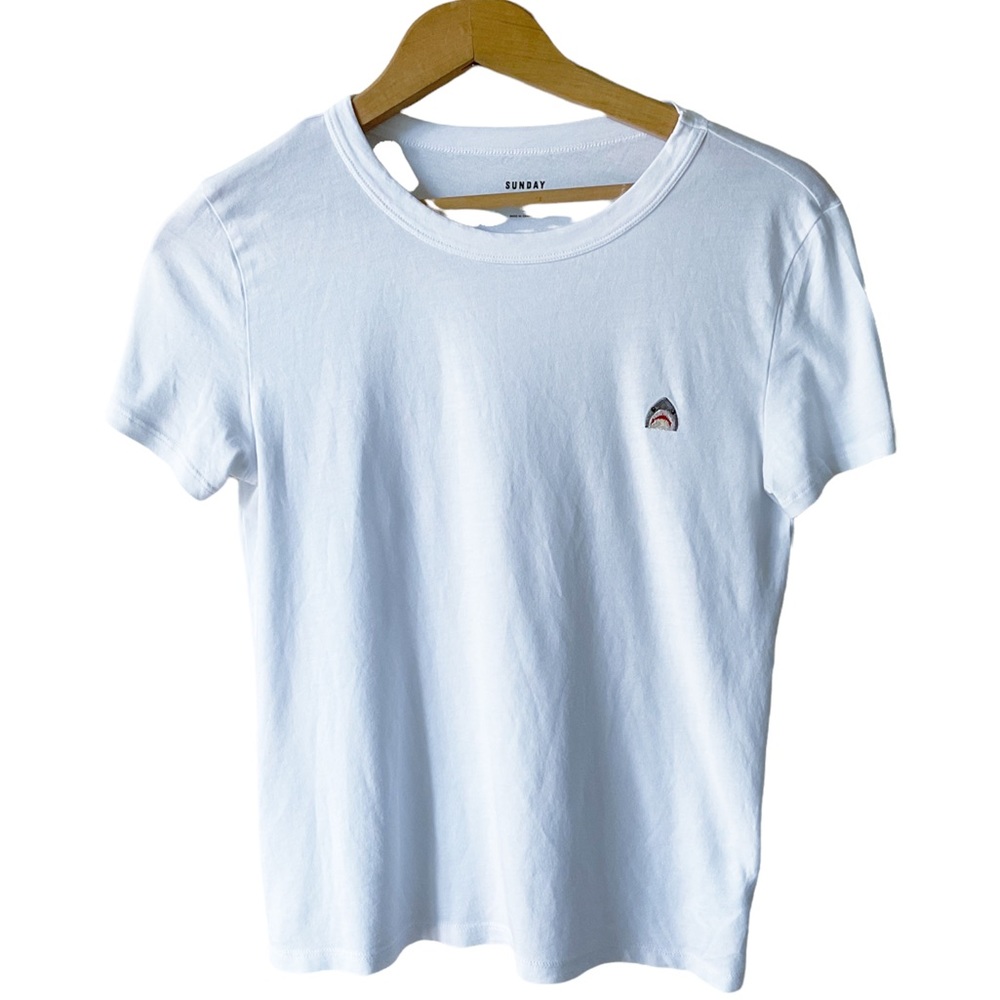 SUNDAY BEST / ARITZIA / BEST SHARK TEE - FITS SMALL/MEDIUM